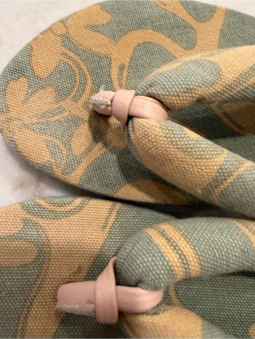 Free People Green and Tan Floral Canvas Flip Flop Sandals! 8 - Picture 5 of 7